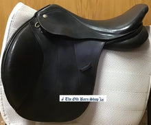 Load image into Gallery viewer, Monarch 17.5&quot; Medium/Wide Adjustable GP Saddle